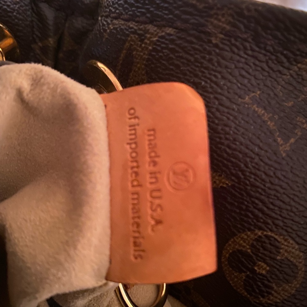 LOUIS VUITTON MONOGRAM - Picture 6 of 6